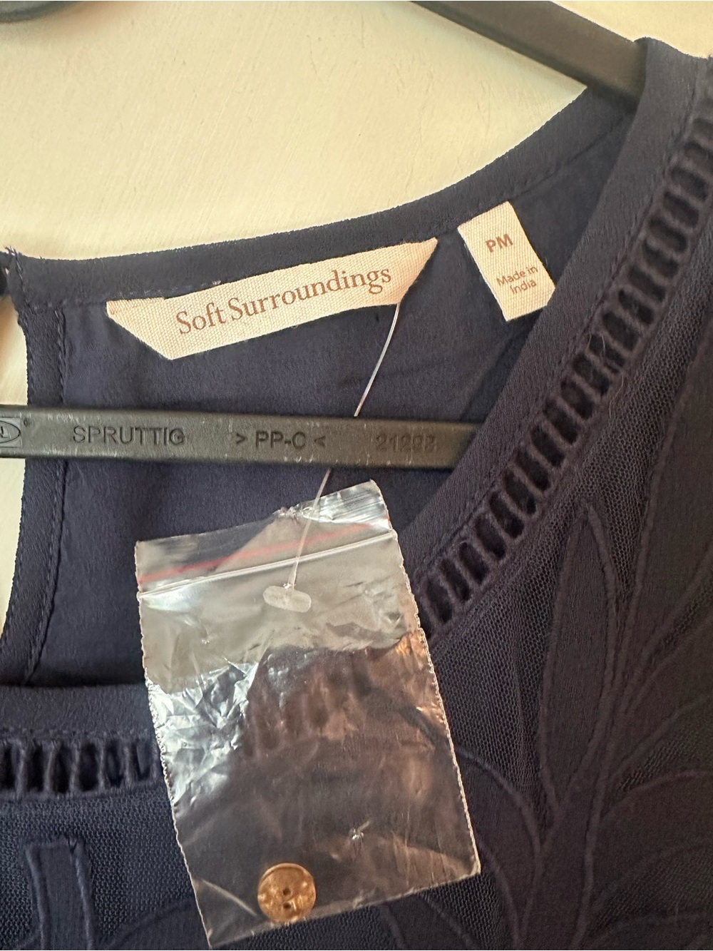 NWOT Soft Surroundings Navy Lace-Panel Sleeveless Shift Dress PM - Picture 3 of 4